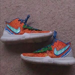 Nike Spongebob Pineapple House